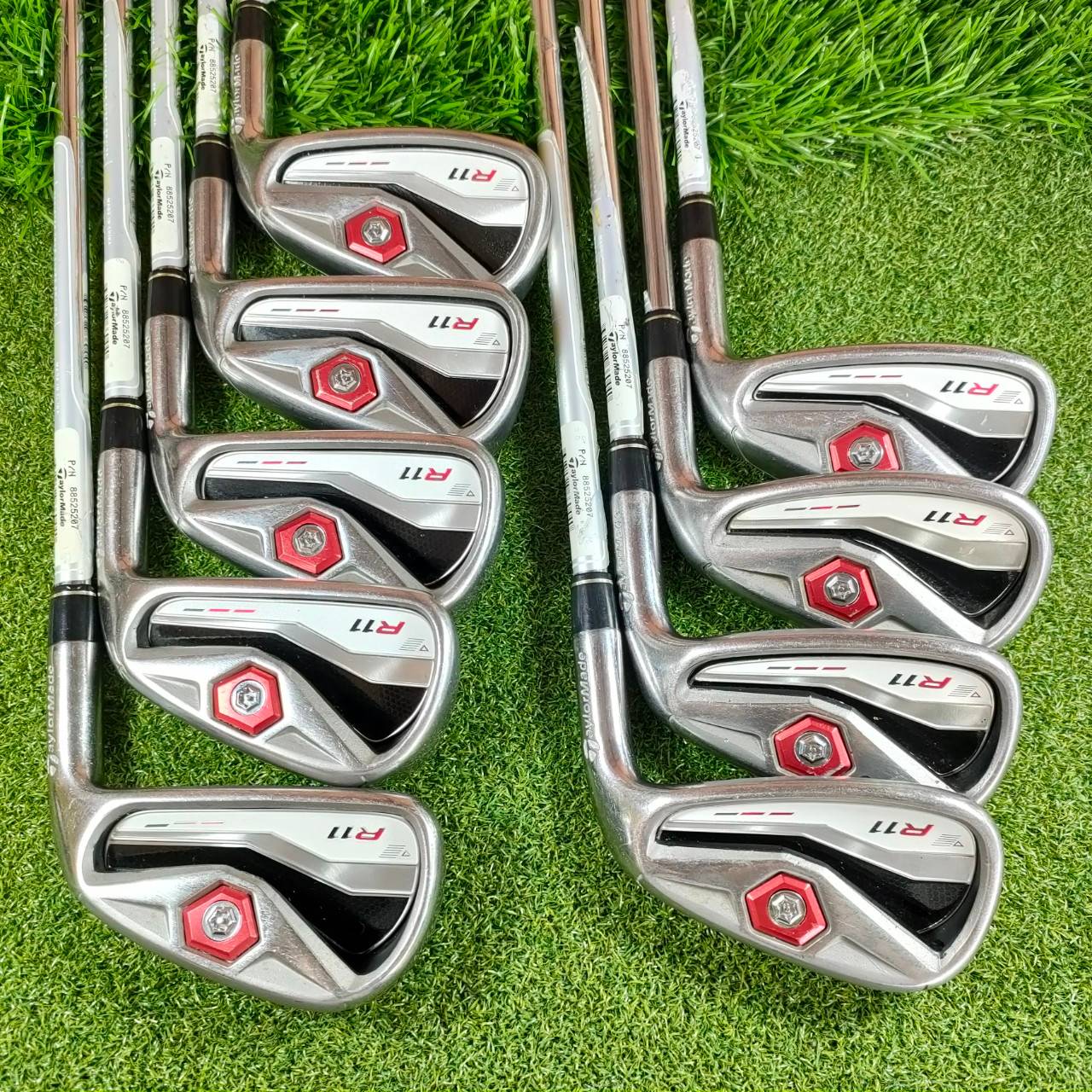 ชุดเหล็ก TAYLORMADE R11 มีเหล็ก 4 - PW AW SW สภาพสวยเลยครับ ตีดี ตีง่าย ตีไกลครับ สวยๆนานๆเข้ามา