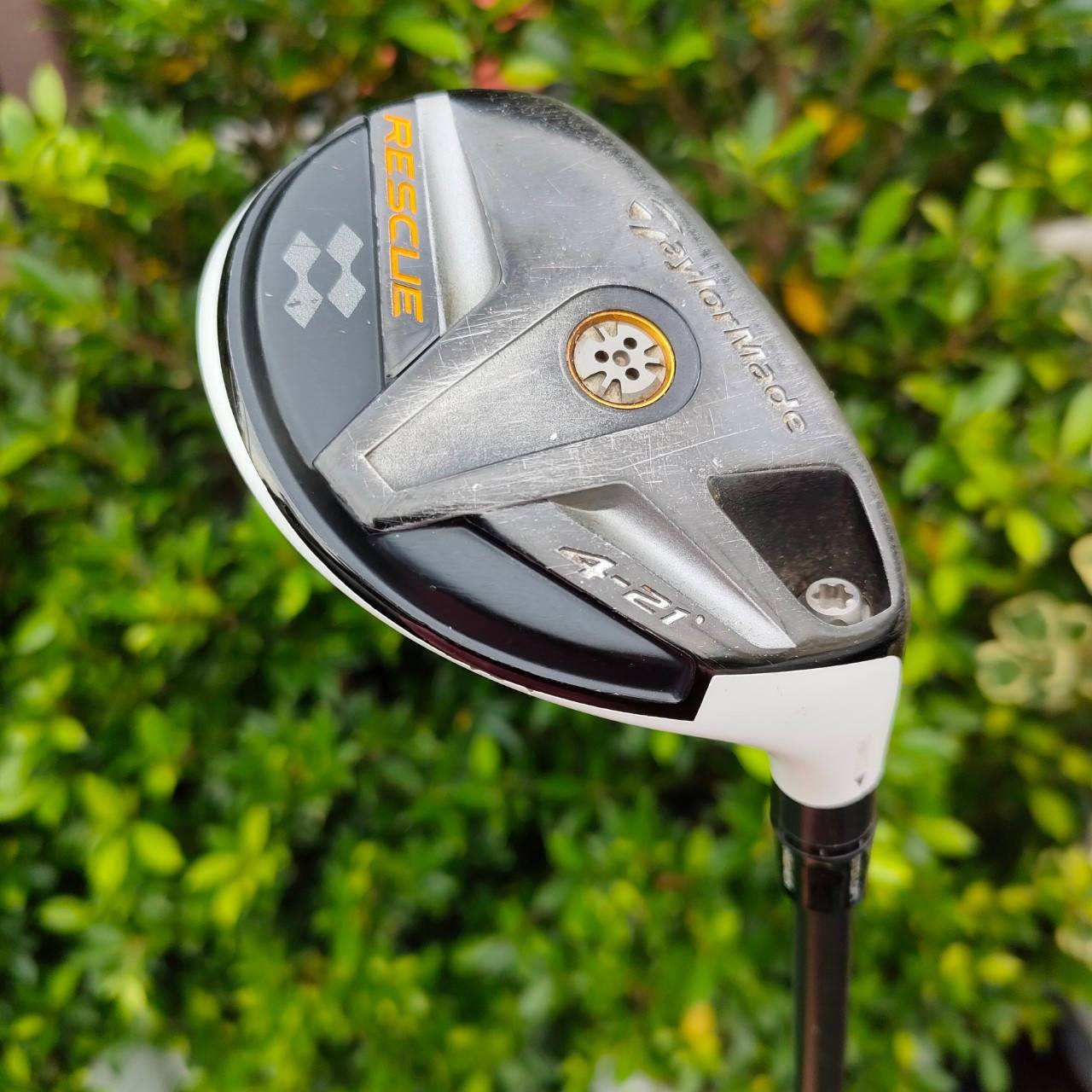 UT 4 TAYLORMADE RESCUE ก้าน ALDILA RESCUE FLEX S องศา 21 เป็นตัว Rescue ที่ดีสมบูรณ์ที่สุด ของ taylormade ครับ