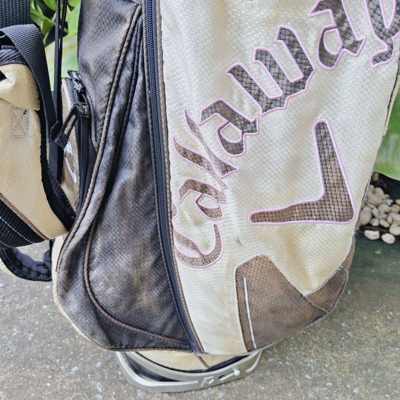 ถุงกอล์ฟ Callaway มือสอง ของแท้ เป็นแบบขาตั้ง