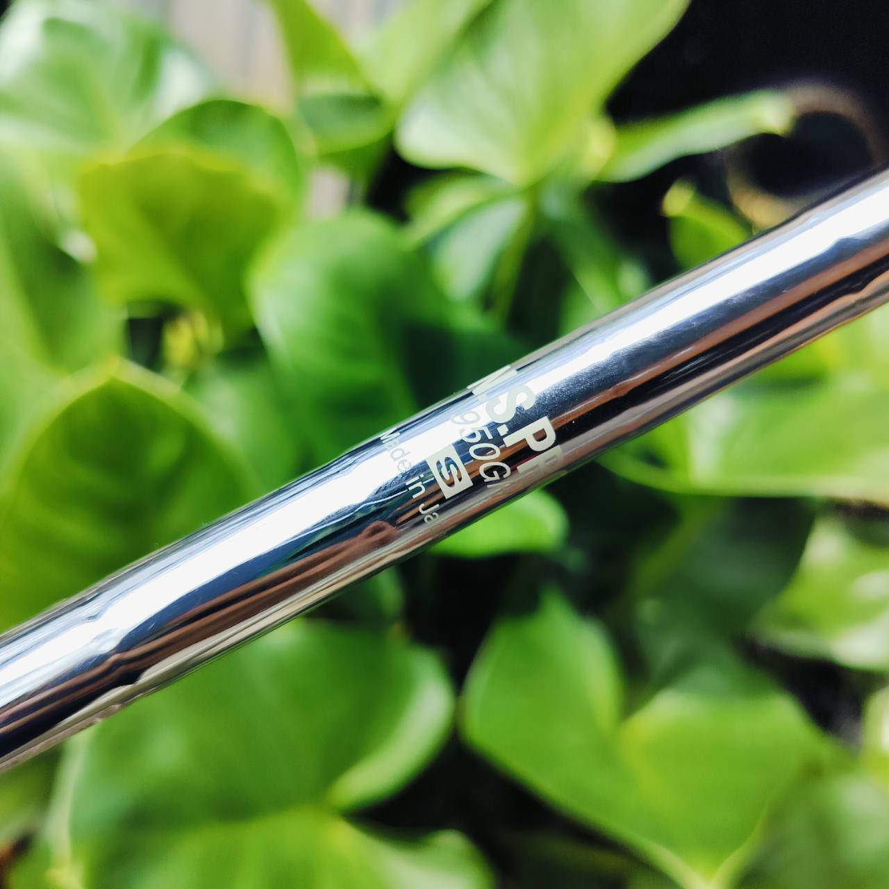 WEDGE Cleveland RTX 3 องศา 58 BOUNCE 9 ก้าน NS PRO 950 FLEX S ร่องลึกมากๆ ดูได้จากรูป และยังมี SPIN MILLED และมี LASER คล้ายๆร่อง เพิ่มขึ้นมาอีก เอาเป็นว่าถ้าชิพแล้ว ไม่ติดสปินเลย ต้องไปเรียนวงใหม่เลยค่ะ ไม้กอล์ฟพรีเมี่ยมมือสอง ของแท้ By NakaraLuxurious