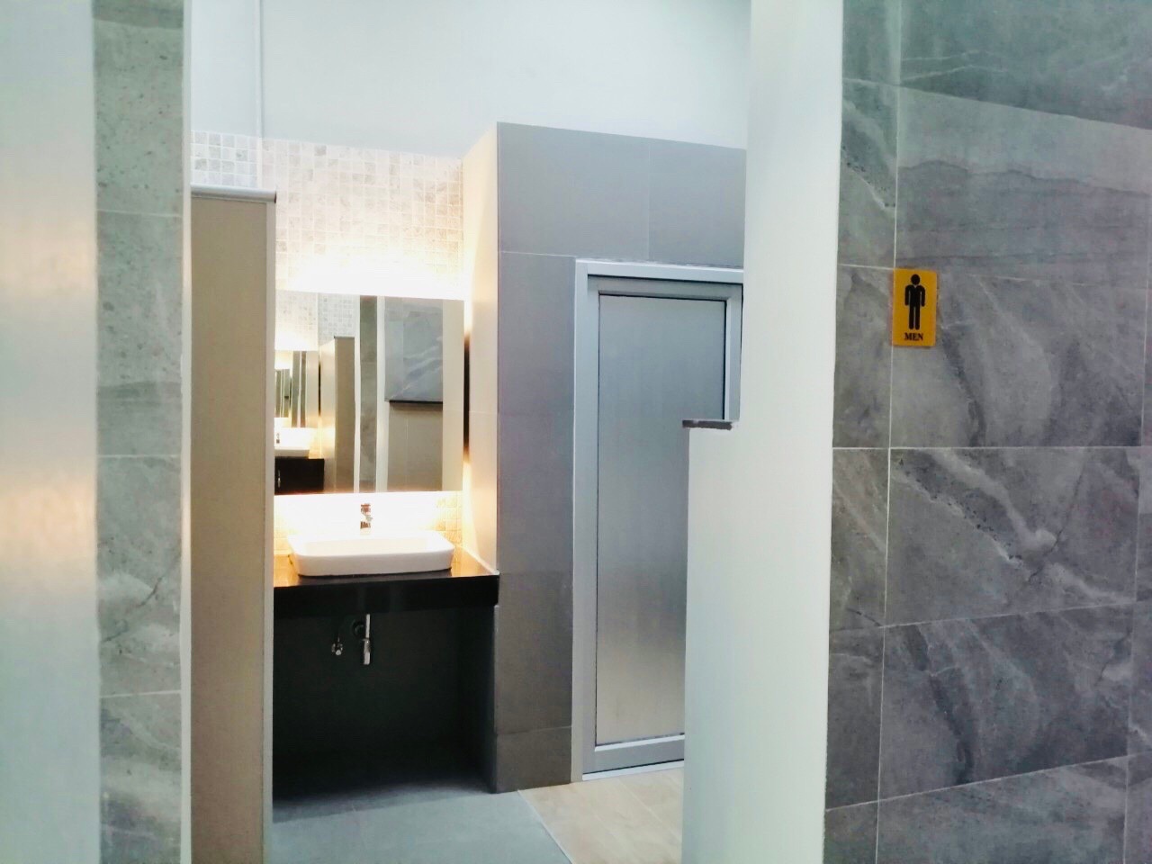 รร.ฤทธิยะวรรณาลัย(ดอนเมือง) งานสร้างห้องน้ำ45ห้อง