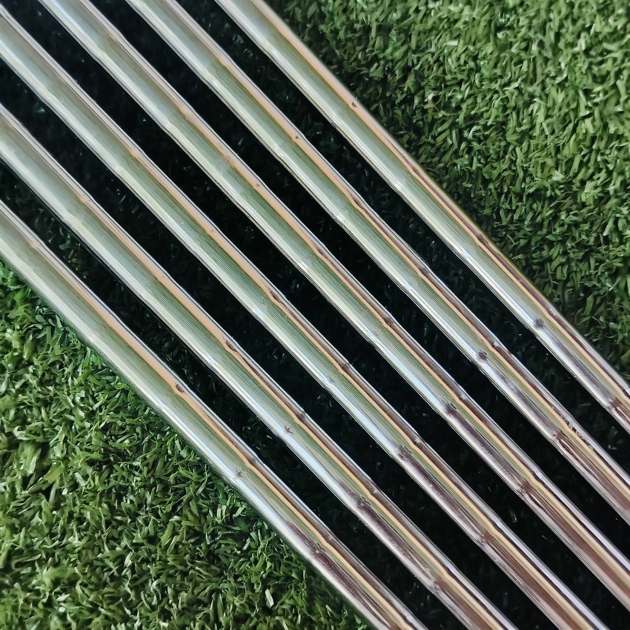 ก้านชุดเหล็ก NS PRO 950 FLEX R มือสองสภาพงาม ถอดออกจากชุดเหล็ก ของ Callaway ติดกริพกึ่งผ้าใบมาด้วยทั้งชุด เป็นของเหล็ก 5 - 9 และ PW ก้านไม้กอล์ฟพรีเมี่ยมมือสอง ของแท้ By NakaraLuxurious