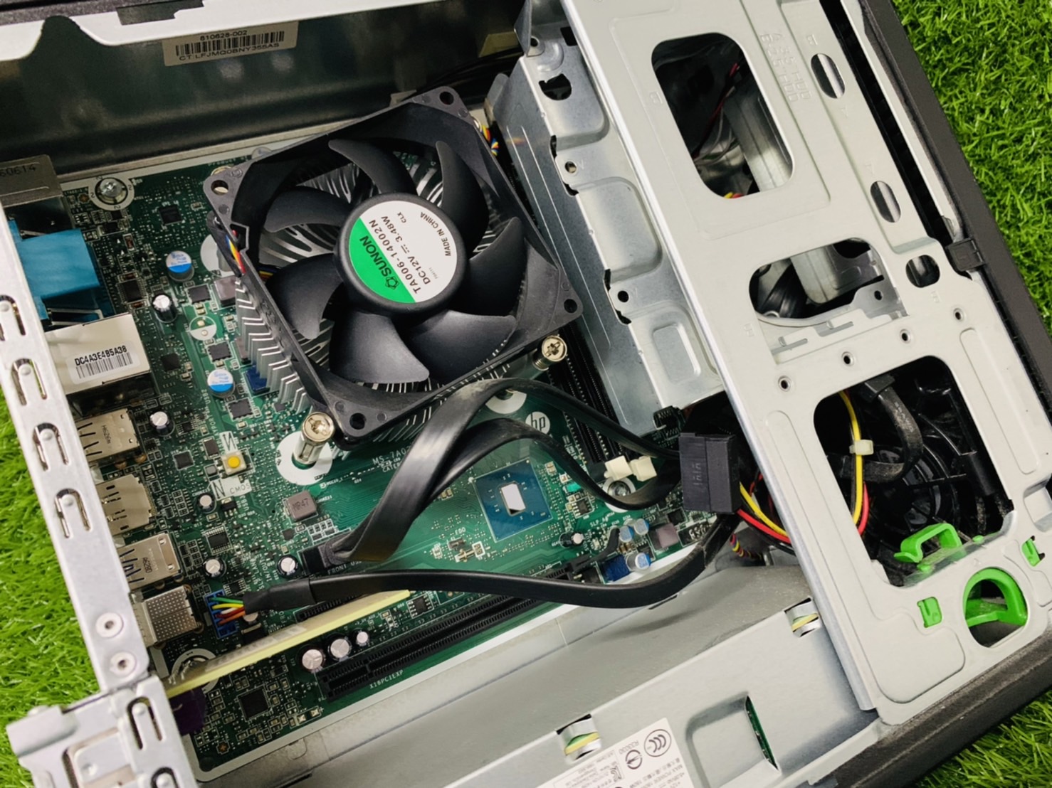 HP ProDesk 400 G3 SFF คอม พิวเตอร์แบบตั้งโต๊ะ พร้อมใช้งาน i5-7400 Ram 8 GB SSD 240 GB สินค้ามีประกัน
