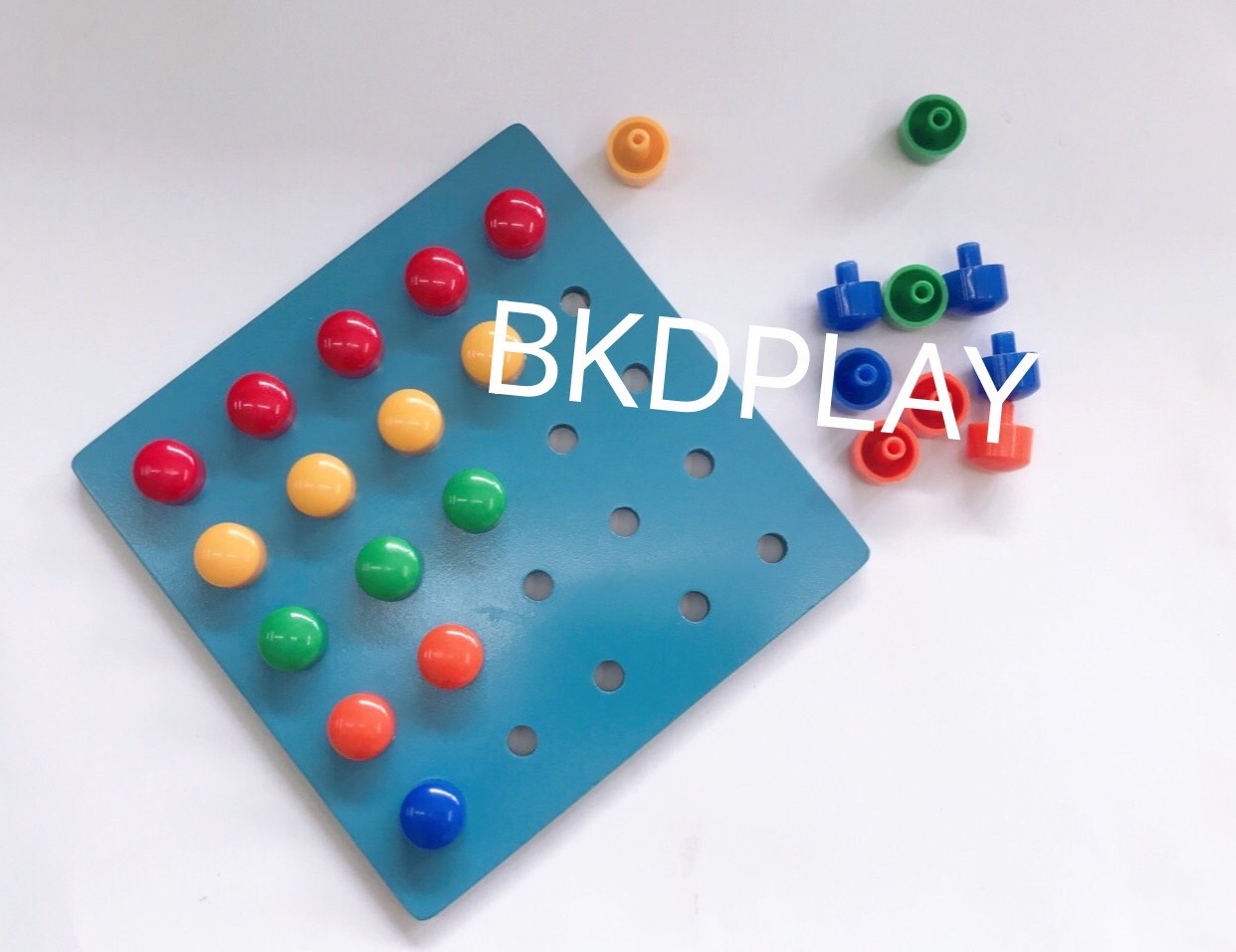 กระดานปักหมุด25หมุดใหญ่, pegboard ของเล่นเสริมพัฒนาการ, ของเล่นเด็กอนุบาล, สื่อการสอน กิจกรรมบำบัด