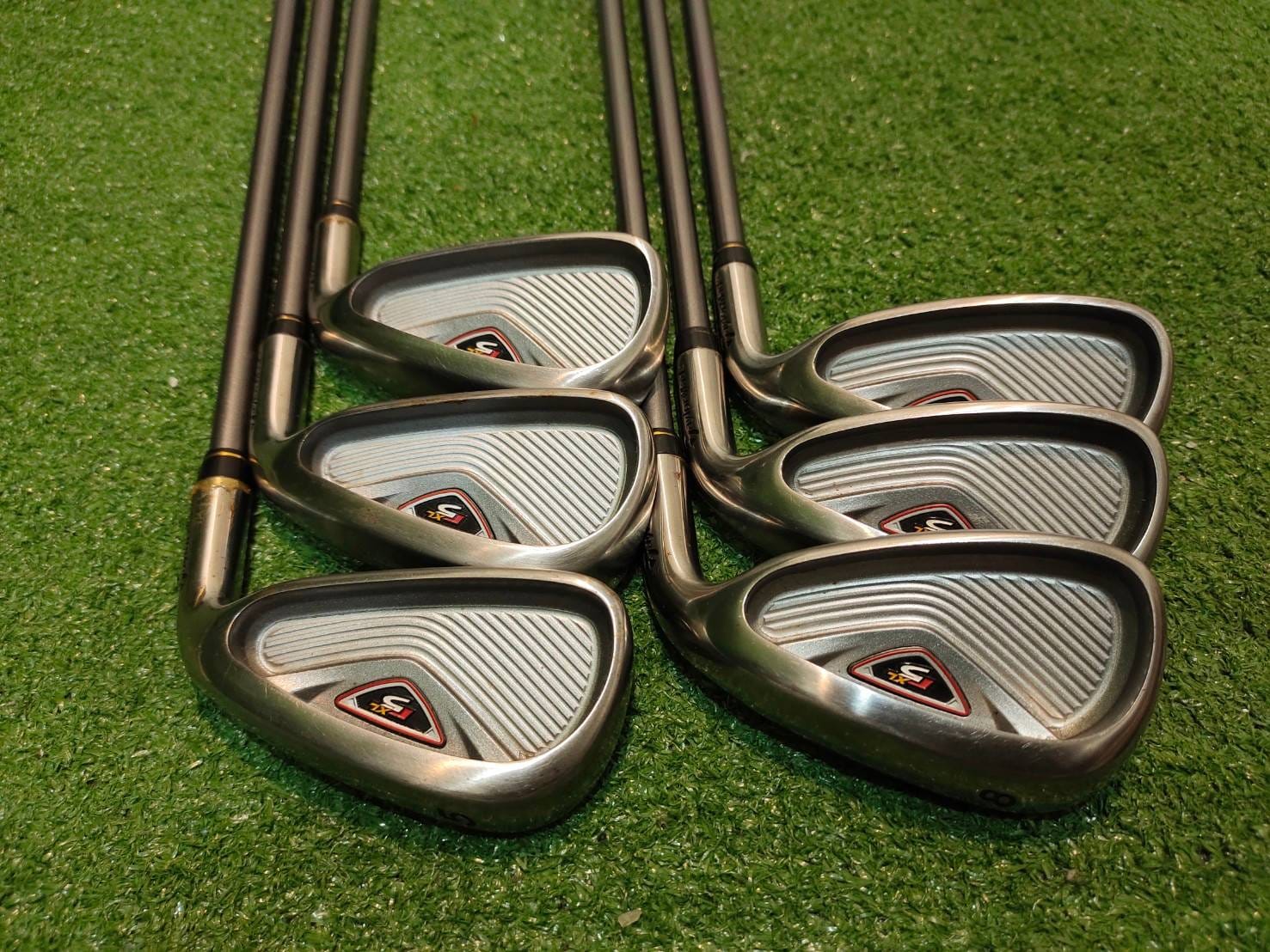 ชุดเหล็ก Taylormade r5 XL ** สำหรับสุภาพตรีตรี **