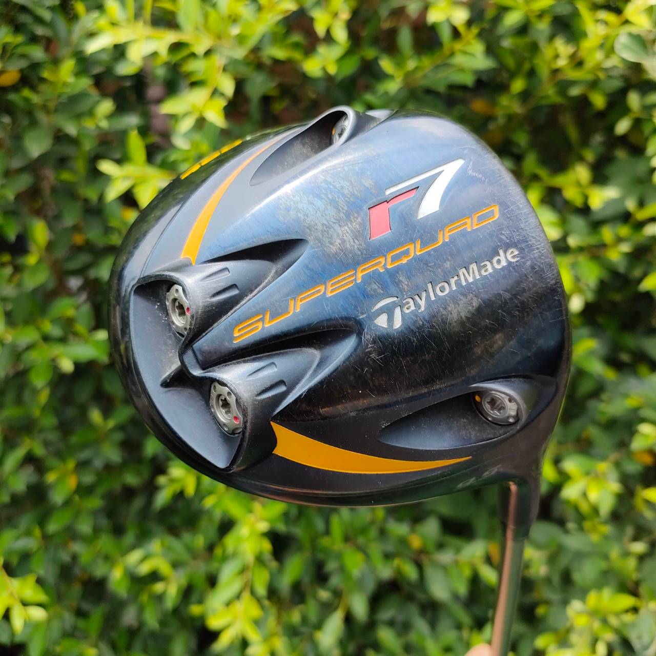 DRIVER TAYLORMADE r7 SUPERQUAD องศา 9.5 ก้าน RE*AX FUJIKURA FLEX R หัวดำ หน้าดำ ตีไกลจัดๆรุ่นนี้ และตีง่ายมาก ปรับได้ 4 หมุด ใครเลยลองตีจะรู้ซึ้งเลยครับ