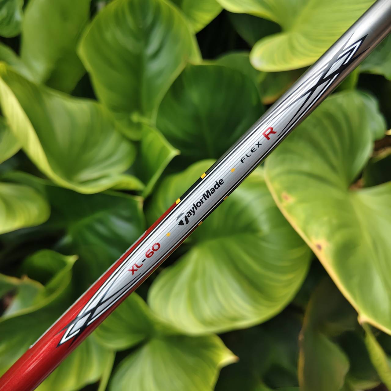 Hybrid 4 | TaylorMade r5 XL Plus Mid ดีไซน์ให้ใช้งานง่ายและเข้าลูกได้รวดเร็ว