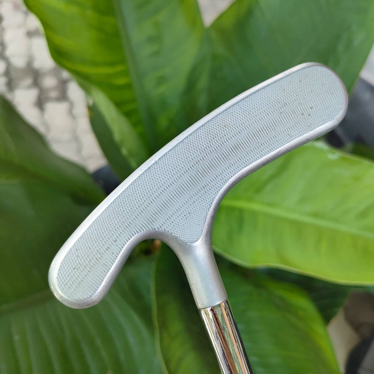 PUTTER Cleveland CMM Designed By '48 ความยาว 34 นิ้ว สภาพสวยมาก หายาก ดีไซน์สุดคลาสสิค เกาะไลน์อย่างที่สุด ใช้ได้ทั้งมือซ้ายและขวา ของแท้ By NakaraLuxurious