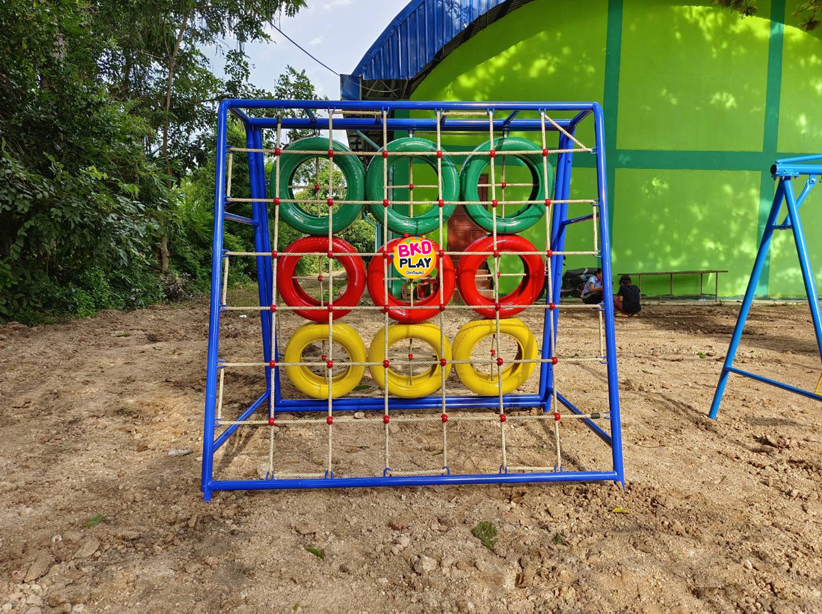 เครื่องเล่นสนามกลางแจ้ง ปีนป่ายเชือก +ปีนหน้าผายางรถยนต์ เครื่อเล่นสนามเหล็ก outdoorplayground ของเล่น สั่งผลิต 10-20 วัน