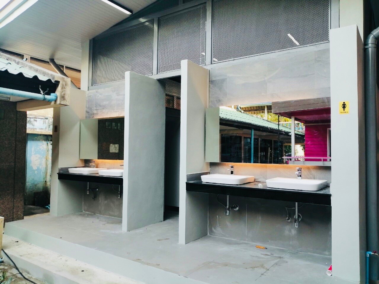 รร.ฤทธิยะวรรณาลัย(ดอนเมือง) งานสร้างห้องน้ำ45ห้อง