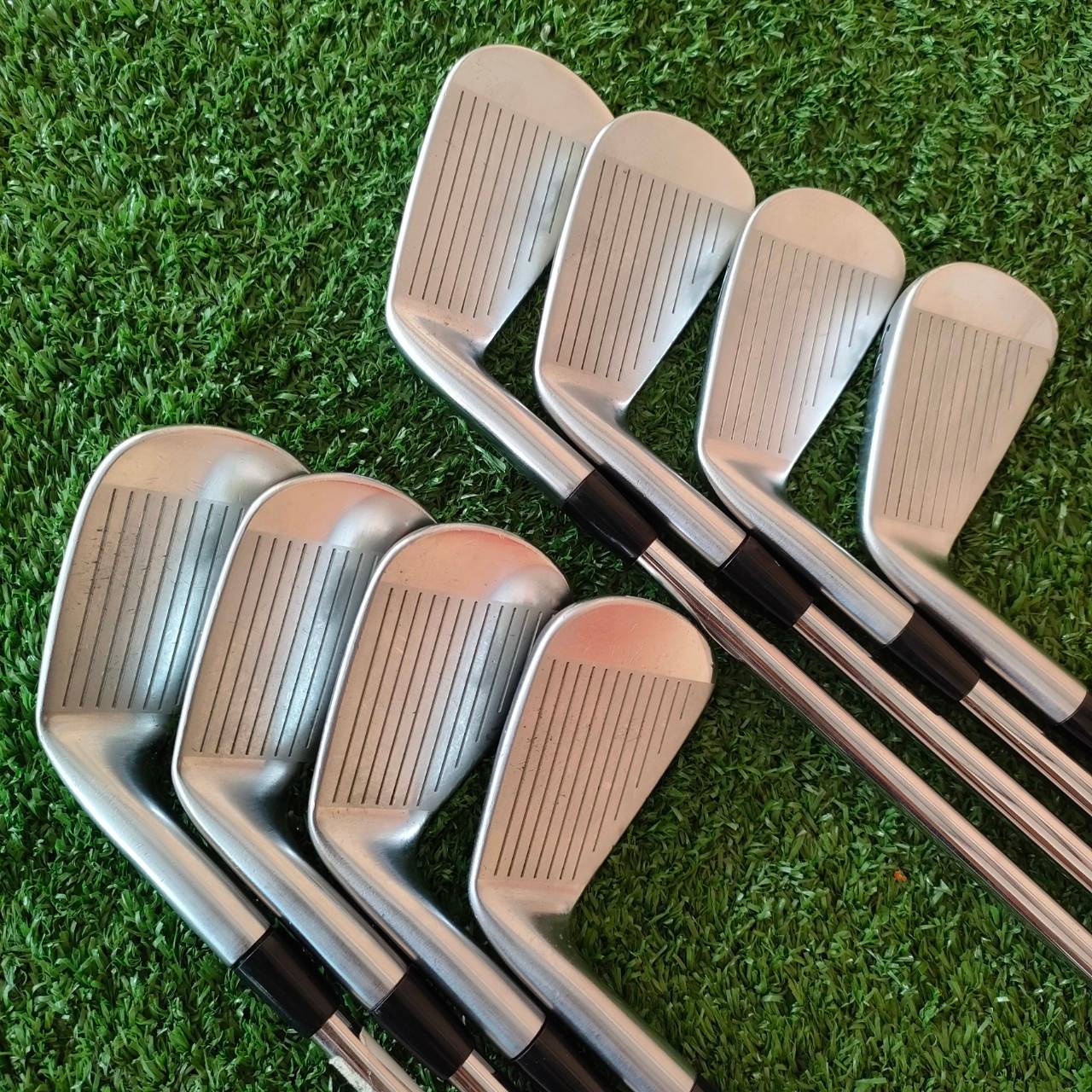ชุดเหล็ก TITLELIST MB FORGED รุ่น 712 มีเหล็ก 3-9 เเละ PW ก้าน DYNAMIC GOLD FLEX R300 เหล็ก Muscle Back ที่น่าตีที่สุด