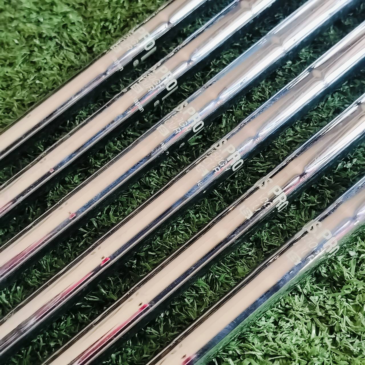 ชุดเหล็ก ONOFF Hyper Effect Zone มีเหล็ก 5 6 7 8 9 และ PW ก้าน NS PRO 1150 FLEX S เหล็กสุดมันส์ หน้าเด้ง HYPER ตีทั้งมันส์และง่าย และตีได้ระยะมากๆ ไม้กอล์ฟพรีเมี่ยมมือสอง ของแท้ By NakaraLuxurious