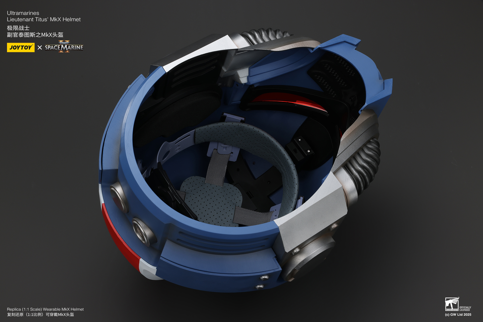 [สั่งจอง]Joy toy 1/1 : Ultramarines Lieutenant Titus' MKX Helmet