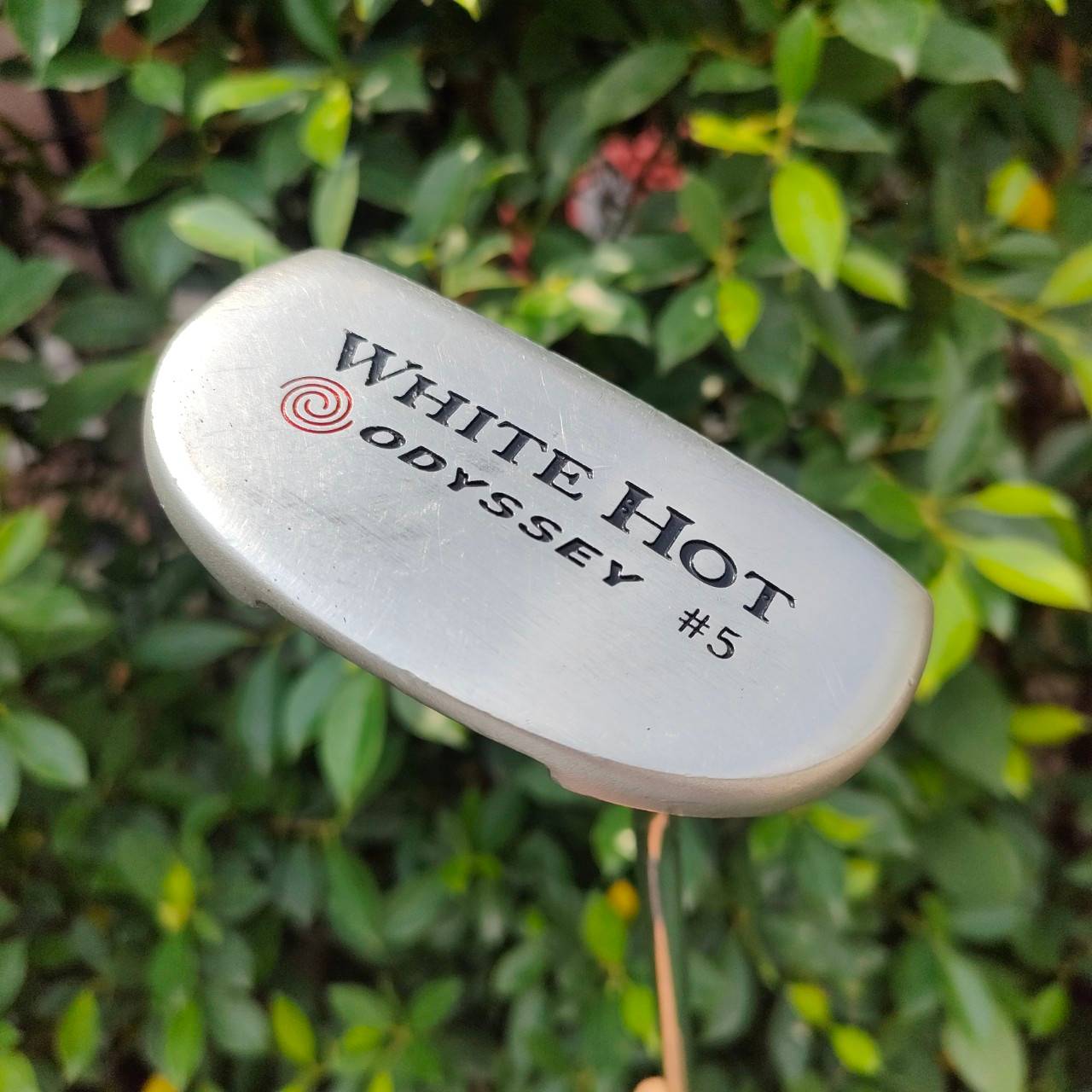 PUTTER ODYSSEY WHITE HOT #5 ความยาว 33 นิ้ว ก้าน WHITE HOT HIGH M.O.I. หน้านุ่ม มีเส้นเล็ง พัตต์ง่าย คุณภาพดีสุดๆ ราคาสุดคุ้ม