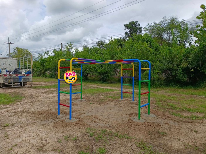 เครื่องเล่นสนามกลางแจ้ง เครื่องเล่นเหล็ก ปีนป่ายเด็ก บาร์ไต่ 3 ทาง Outdoor Playground, ราคาโรงงาน เพิ่มความสูง, ออกกำลังกายเด็ก