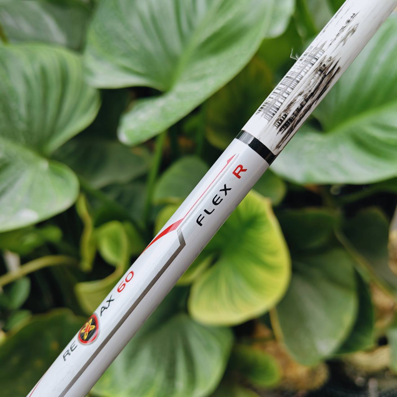 TaylorMade Raylor Hybrid ตัวช่วยตีลูกจากรัฟได้อย่างมั่นใจ! องศา 22° FLEX R