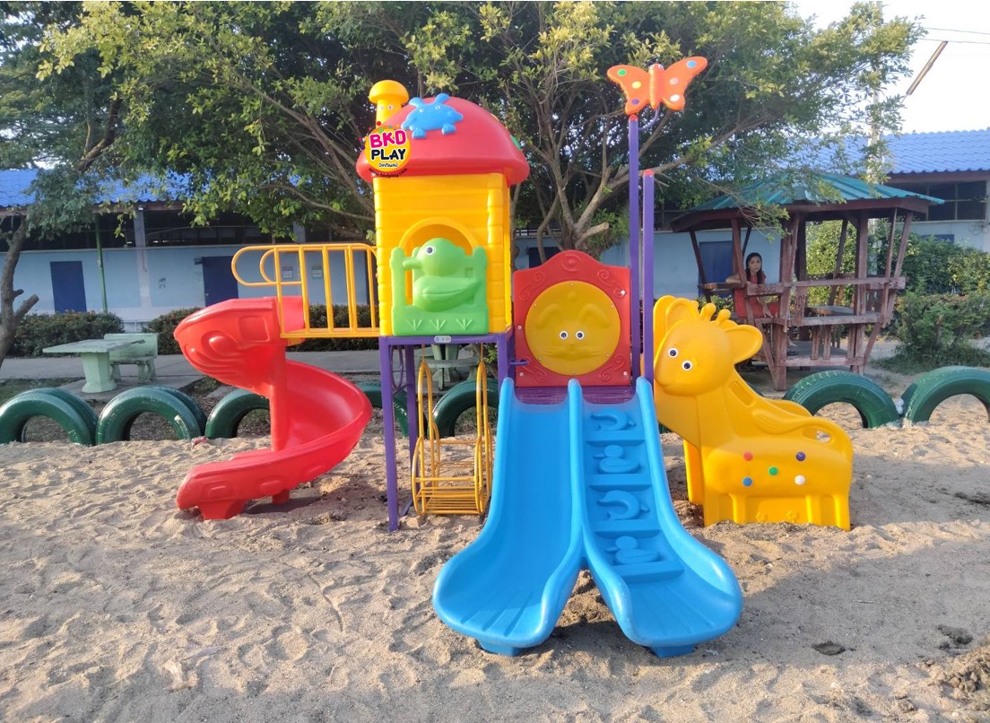 เครื่องเล่นสนามกลางแจ้ง, ชุดเป็ดหลังคาแดง เครื่องเล่นสนามกลางแจ้งในร่มราคาถูก, เครื่องเล่นสนามปฐมวัย ครุภัณฑ์สนามเด็กเล่น, สพฐ,โครงการโรงเรียนประชารัฐ playground,สไลเดอร์,ของเล่นเสริมพัฒนาการ,เครื่องเล่นสนาม, สนามเด็กเล่น