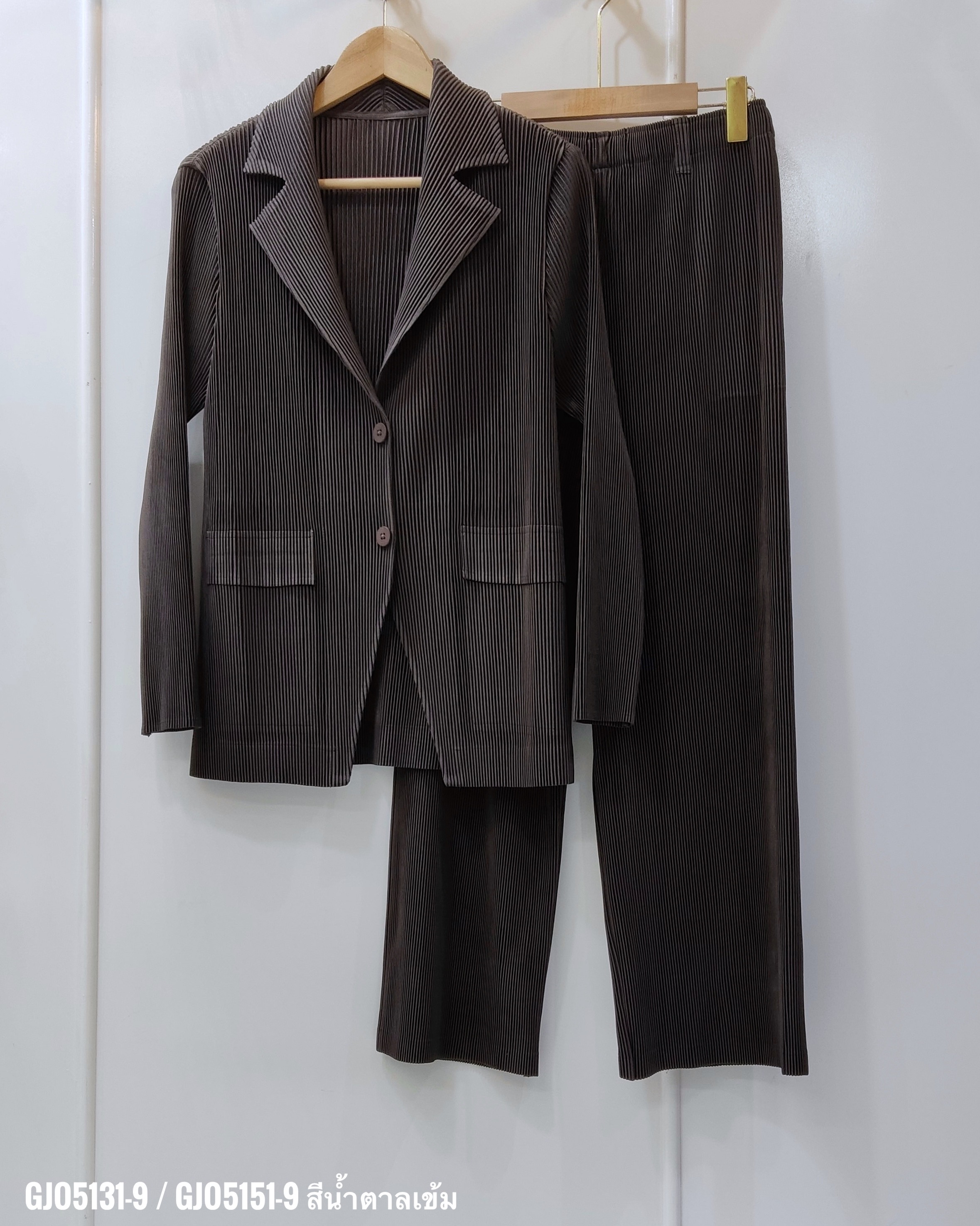 สีใหม่ ยาว37.5 นิ้ว 2MUAY รุ่น GJO5131-9 / GJO5151-9 เซ็ตพลีท THICK MINIMAL LUXE PLEATED BLAZER SET 8 สี FREE SIZE