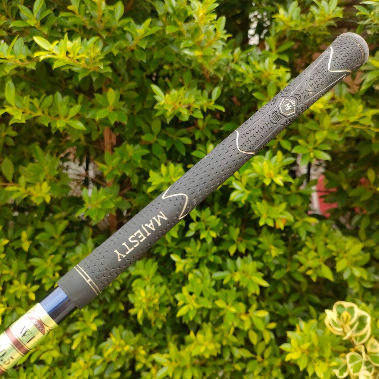 DRIVER MAJESTY ROYAL องศา 10.5 ก้าน MAJESTY LV-540 FLEX R2 เป็นรุ่นใหม่ล่าสุดปี 2022* ของจริงสวยหรูหราระดับเทพ ตระกูล MAJESTY เป็นรุ่นที่สูงสุดของแบรนด์ Maruman ไม้กอล์ฟมือสอง ของแท้ BY NakaraLuxurious