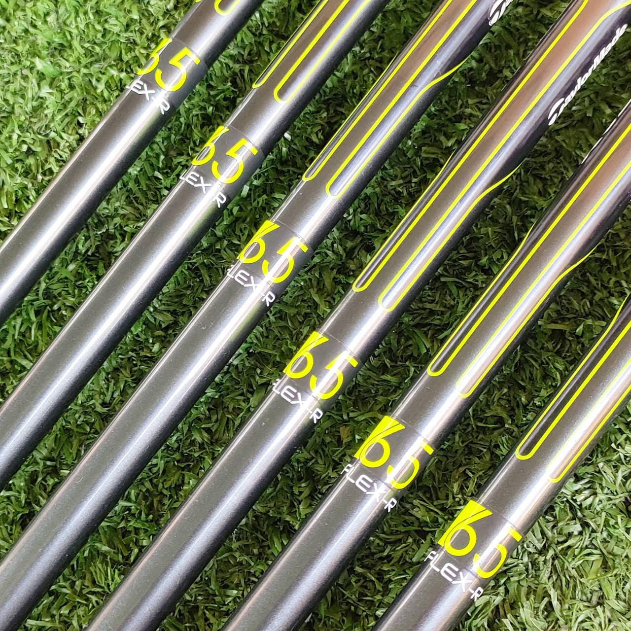 ชุดเหล็ก Taylormade M2 <ตัวใหม่> มี Speed Pocket เหล็กหน้าเด้ง ตีไกล สวยดุดัน สภาพสวยมาก ไม้กอล์ฟพรีเมี่ยมมือสอง ของแท้ By NakaraLuxurious