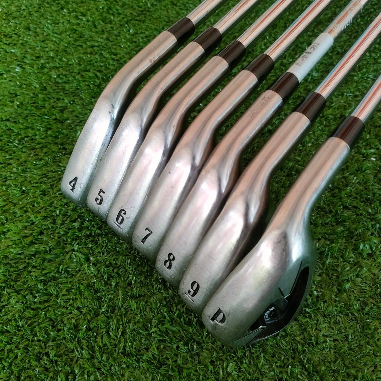 ชุดเหล็ก CALLAWAY X 22 TOUR มีเหล็ก 4-9 เเละ PW ก้าน NSPRO 950 FLEX R ก้านเบาแค่ 95 กรัม รุ่น TOUR สติ๊กเกอร์ที่ก้านครบสวย!!! ไม้กอล์ฟมือสอง ของแท้ BY NakaraLuxurious