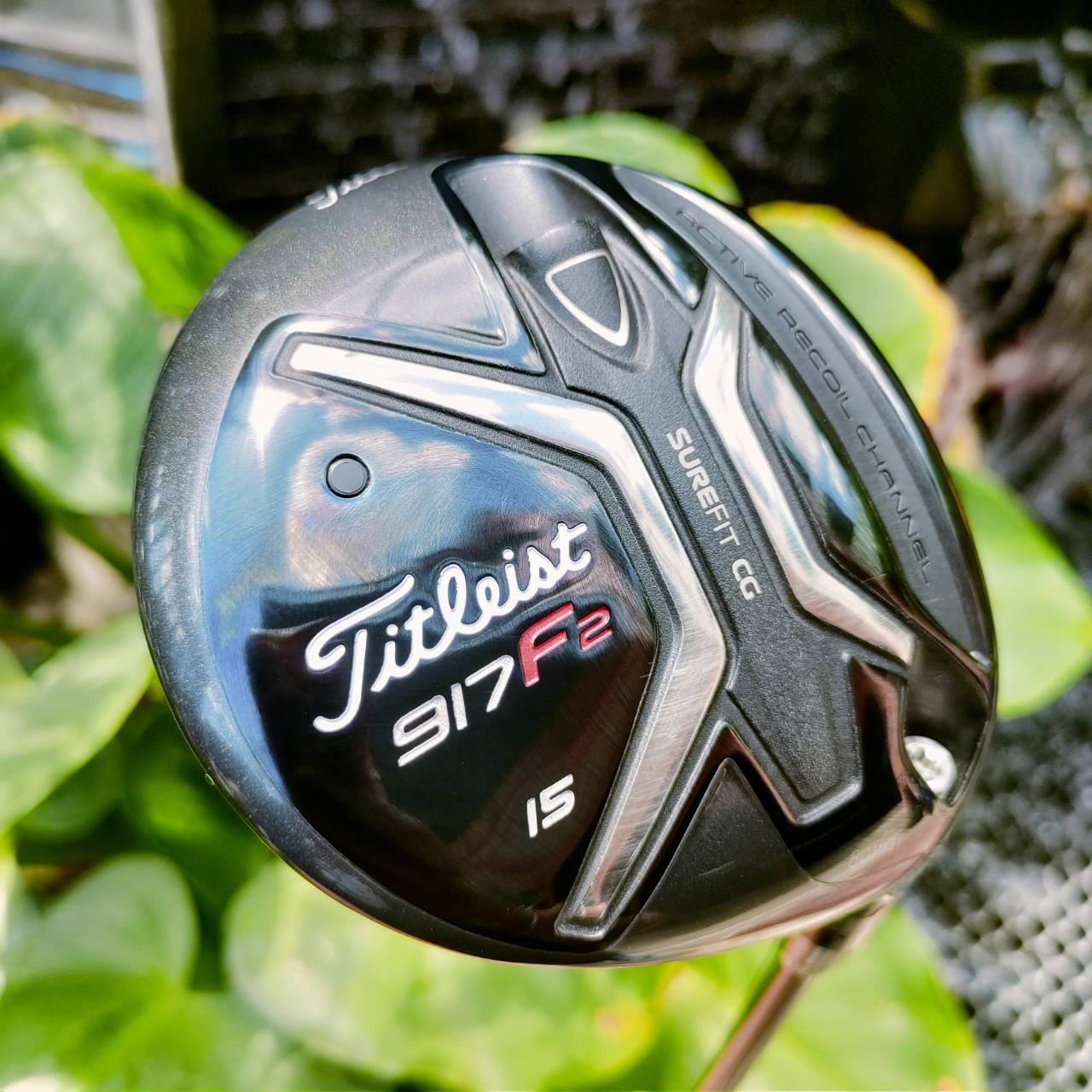 FW3 Titleist 917 F2 เทคโนโลยีใหม่ SUPERFIT CG วางจุด CG ให้อยู่มนตำแหน่งที่ดีมาก มี Active Recoil Channel ช่วยเพิ่มระยะ เหมือนติดสปริงอยู่ที่หน้าไม้ ตีสนุกมากๆ ไม้กอล์ฟพรีเมี่ยมมือสอง ของแท้ By NakaraLuxurious