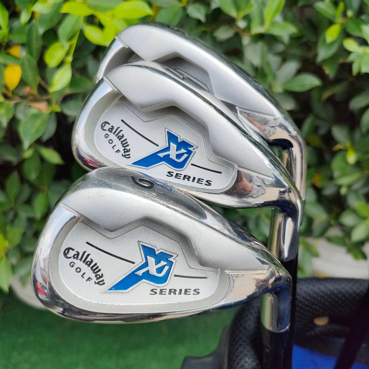 ** ไม้กอล์ฟสำหรับเด็ก ** FULLSET CALLAWAY GOLF ทั้งชุดประกอบด้วย หัวไม้ เเละ FAIRWAY ชุดเหล็ก CALLAWAY XJ SERIES มีเหล็ก 5,7,9 ความยาวของเหล็ก 7 **34 นิ้ว ** PUTTER ODYSSEY WEDGE องศา 60 พร้อม ถุงกอล์ฟ CALLAWAY