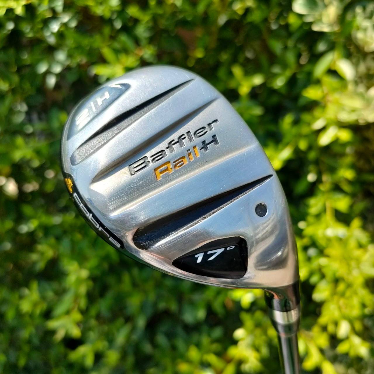 HYBRID 2/H KING COBRA BAFFLER RAILH องศา 17 ก้าน FUJIKURA MOTORE FLEX S สุดยอดคุณภาพ ตีดีมากๆ อยากให้ลองเลย ทั้งง่าย ทั้งไกล ทั้งเสียงเพราะและแม่นยำ ก้านก็โหดมากๆ FUJIKURA ตัวนี้ครับ