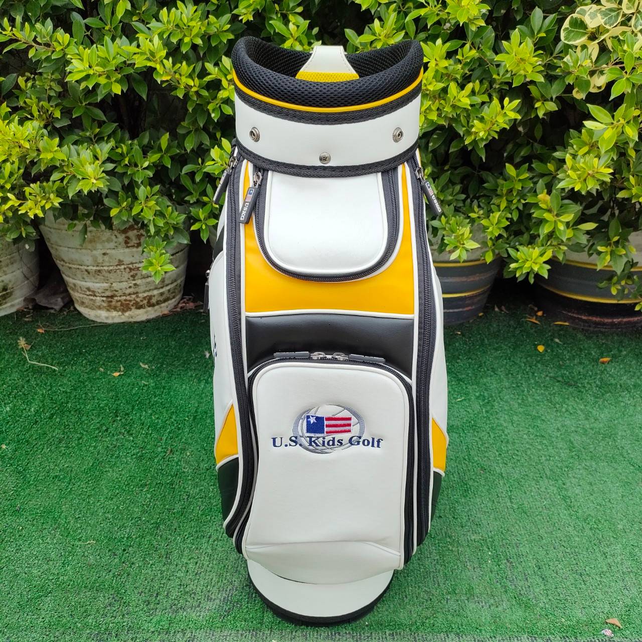 ถุงกอล์ฟเด็ก U.S.KIDS GOLF TOUR SERIES - สีเหลือง01 ขนาดไชส์ของถุง ปากถุง 7.5 นิ้ว ความสูงของถุงกอล์ฟ 28 นิ้ว มือหนึ่ง ของแท้ BY NakaraLuxurious