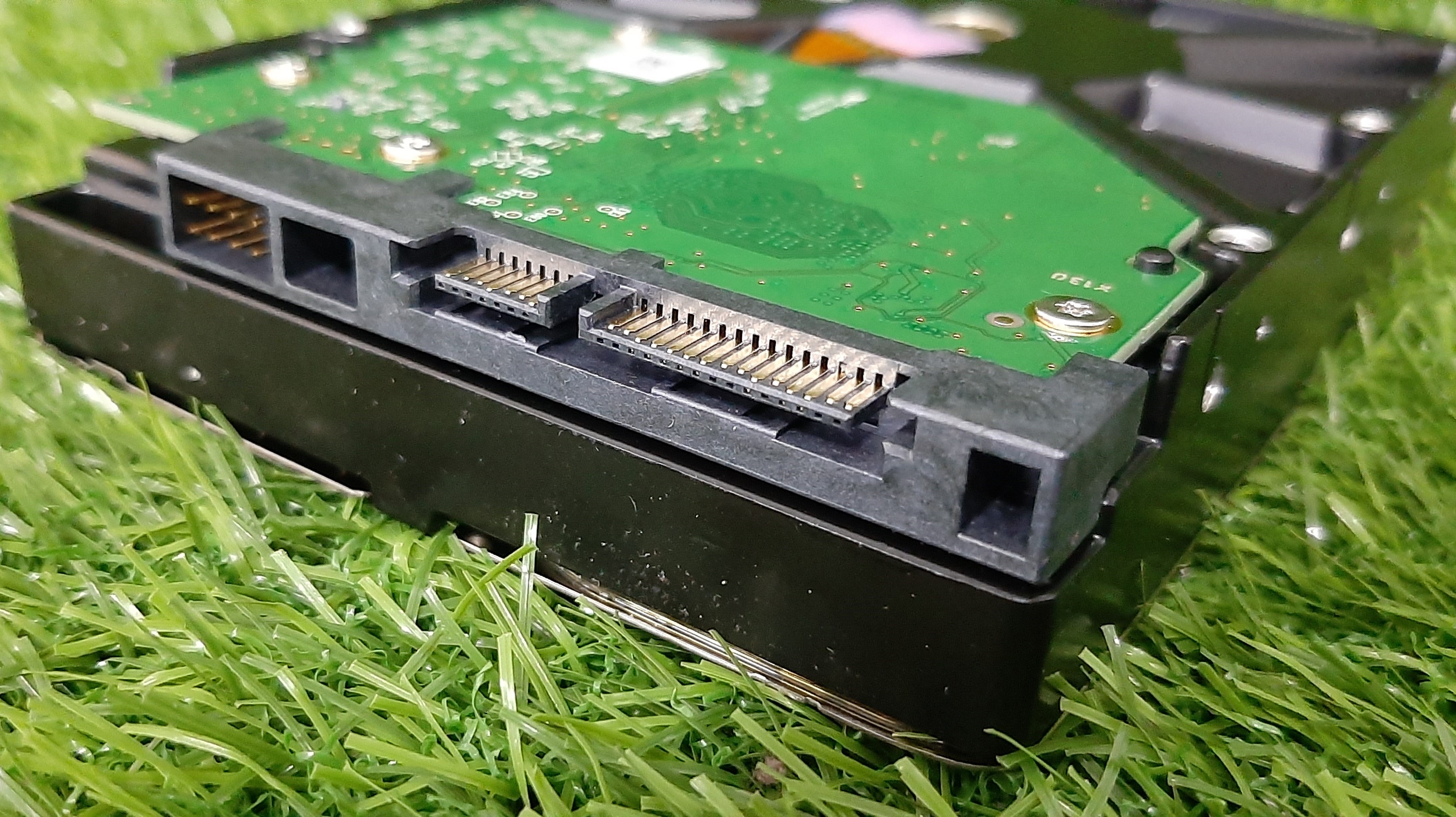 WD Black 2TB SATA 3.5 6Gbps 7200RPM" ฮาร์ดดิสก์ มือสอง สภาพดี มีประกัน