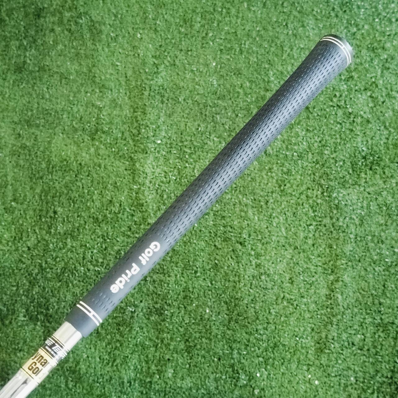 ชุดเหล็ก NIKE CCI FORGED มีเหล็ก 3 4 5 6 7 8 9 เเละ PW ก้าน DYNAMIC GOLD S300 สภาพเดืมๆ ตีง่าย ตัว FORGED วัสดุพรีเมี่ยม นุ่มมาก และเป็นเหล็กที่ตีมันส์มากๆเลยค่ะ ไม้กอล์ฟพรีเมี่ยมมือสอง ของแท้ By NakaraLuxurious