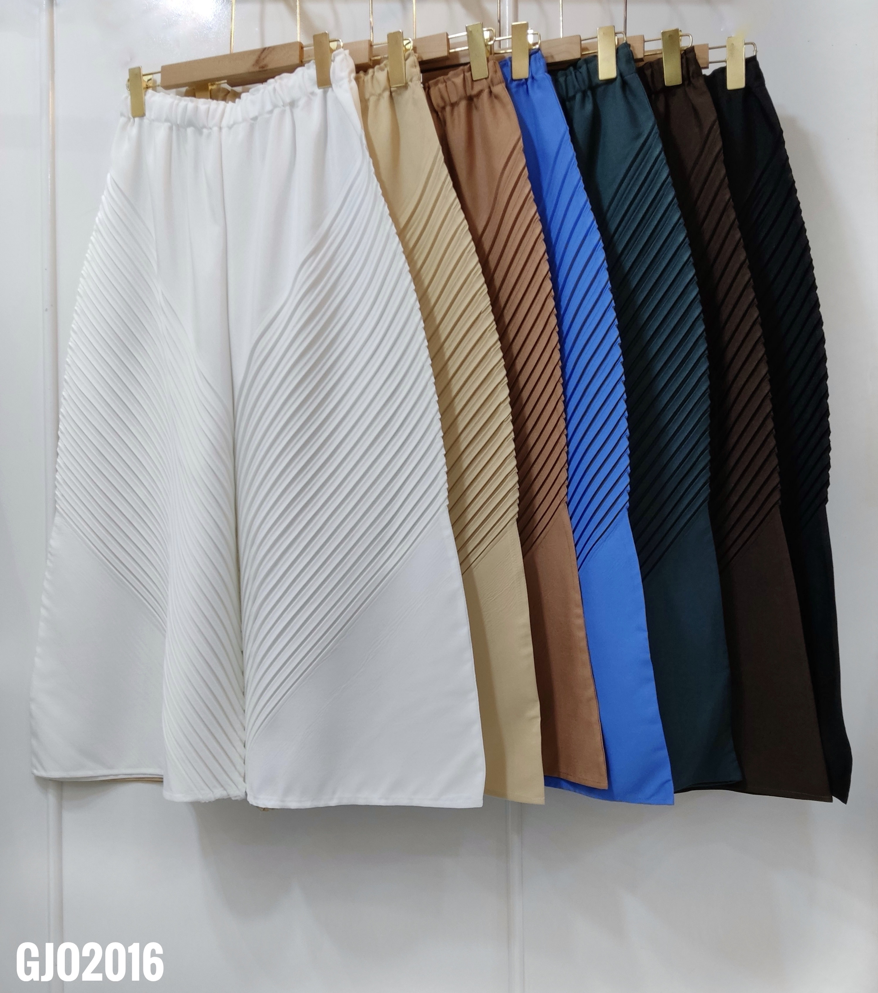 ปรับราคาลง20%!! เอวถึง37สะโพก44ยาว36นิ้ว ผ้าไม่ยืด! 2MUAY รุ่น GJO2016 กางเกงอัดพลีทคุณภาพ CHIC DIAGONAL PLEATED PANTS 7 สี FREE SIZE