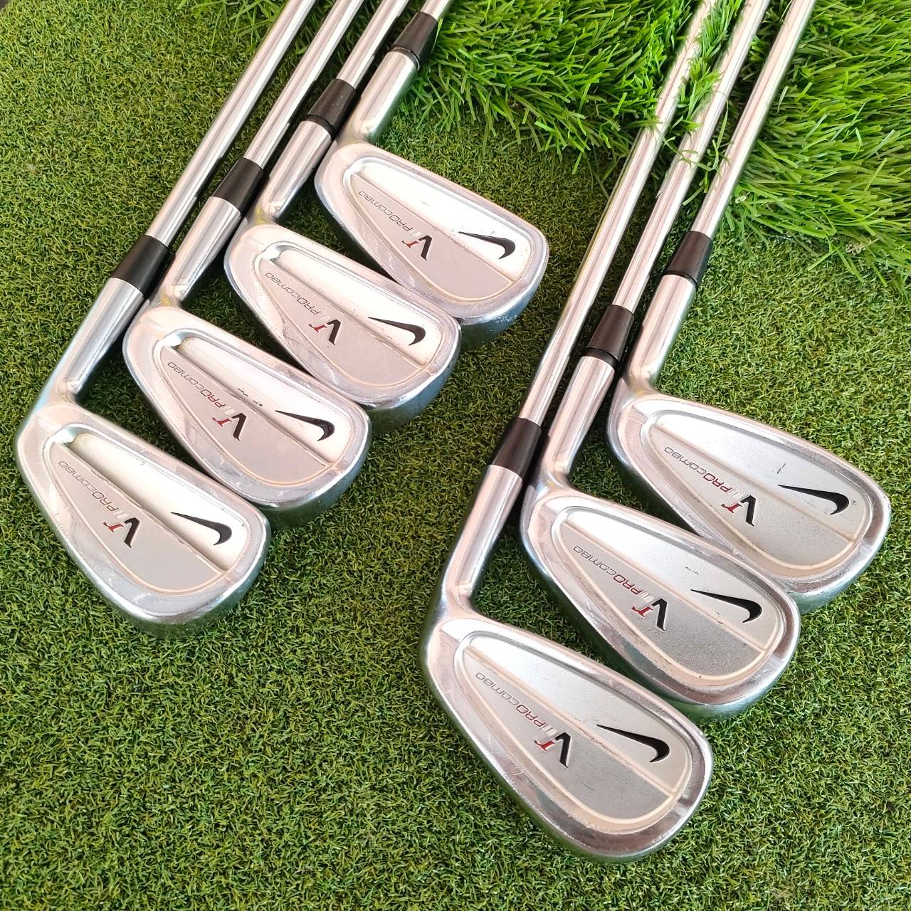 ชุดเหล็ก NIKE VR FORGED PRO COBO มีเหล็ก 4 - 9 PW เหล็ก FORGED คุณภาพสูง ก้าน DYNAMIC GOLD R200 ดีมากๆ เป็นชุดเหล็กสุดยอดคุณภาพอีกชุดนึงเลยครับ