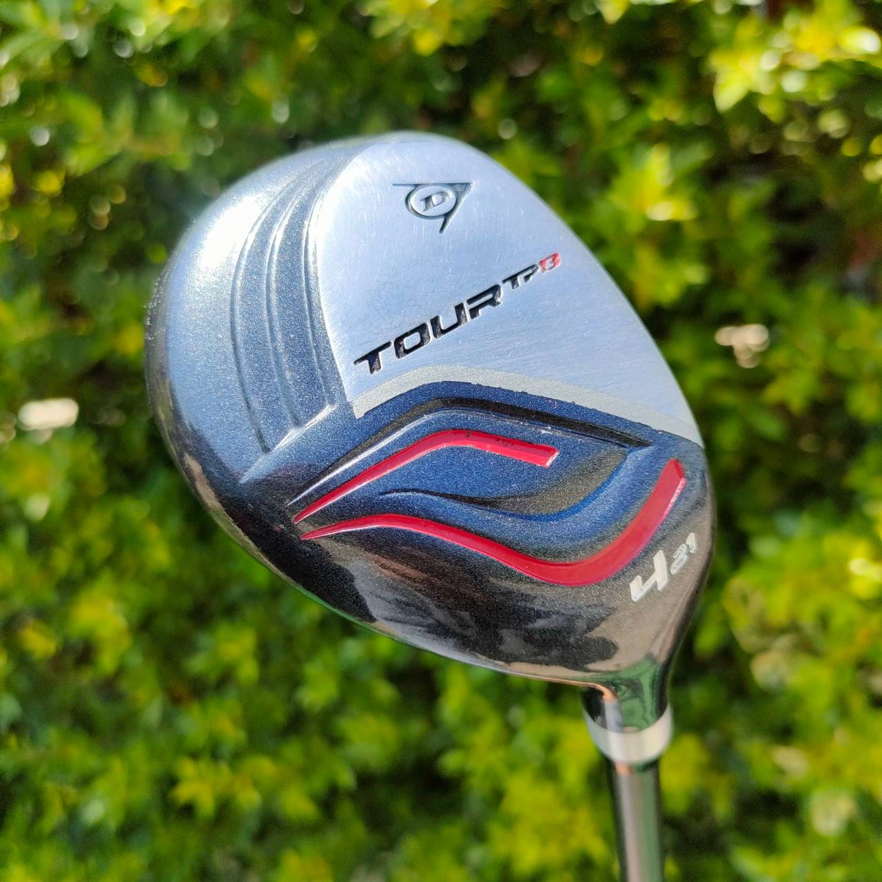 HYBRID 4 DUNLOP TOUR TP13 องศา 21 ก้าน TOUR TP13 FLEX R สภาพสวยกิ๊บๆ เลยครับ มี COVER เดิม เป็นไฮบริดที่ตีง่ายๆ ตีสบายๆมือใหม่ก็ตีได้ ไม้กอล์ฟมือสอง ของแท้ BY NakaraLuxurious