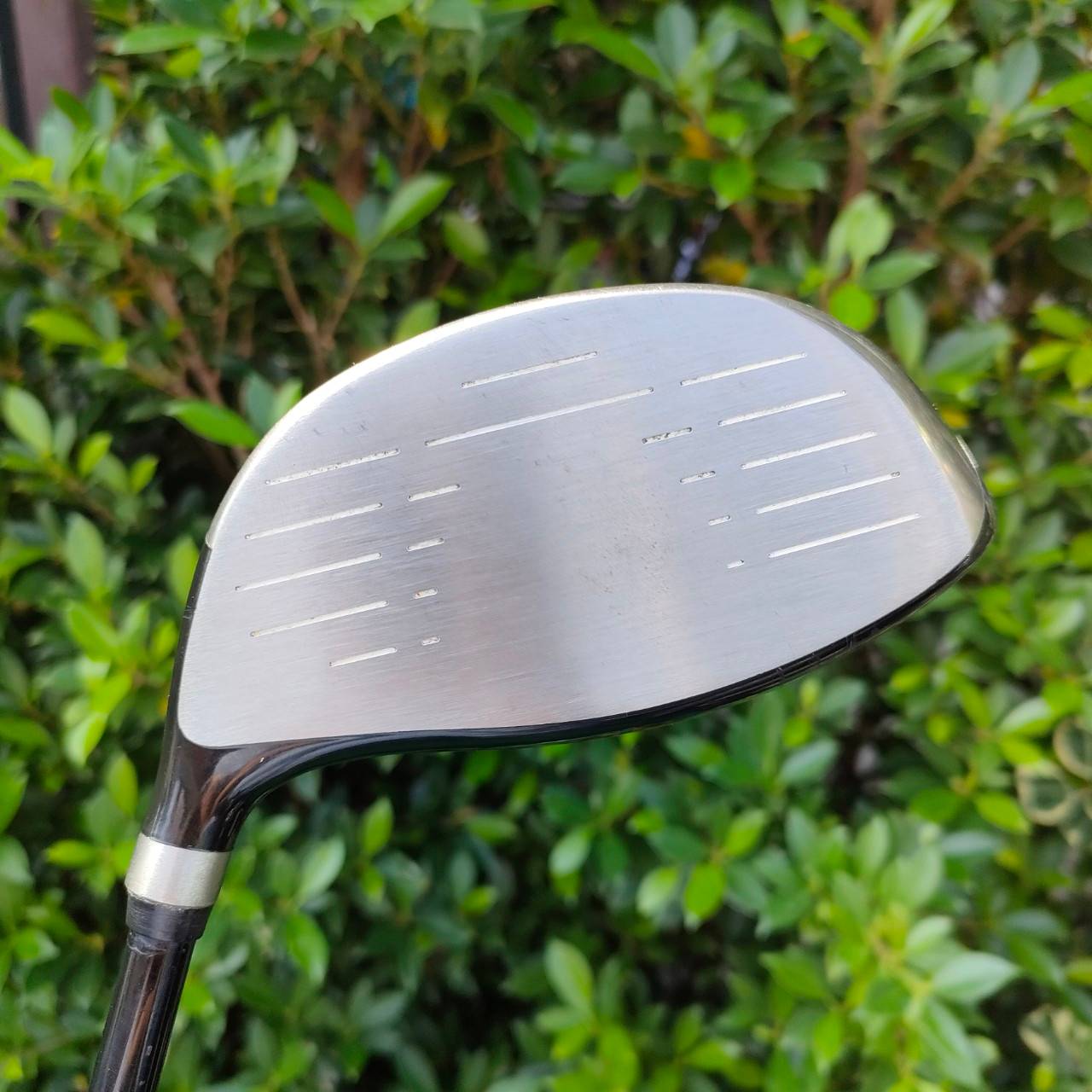DRIVER PING G15 องศา 9 ก้าน PING TFC 570D FLEX S ซีรี่นี้ผลิตโดย GRAPHITE DESIGND PING มีลักษณะพิเศษ ที่ผลิตออกมาก ด้วยความใส่ใจในรายละเอียดมากๆ ตีไกลมาๆครับ สภาพสวยเดิมๆเลย