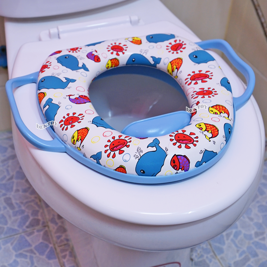 Fin ฝารองชักโครกเด็ก แบบมีด้าม 300678A-F วัสดุ PP เบาะนิ่ม ใช้งานได้กับชักโครกรุ่นมาตรฐานทุกรุ่น