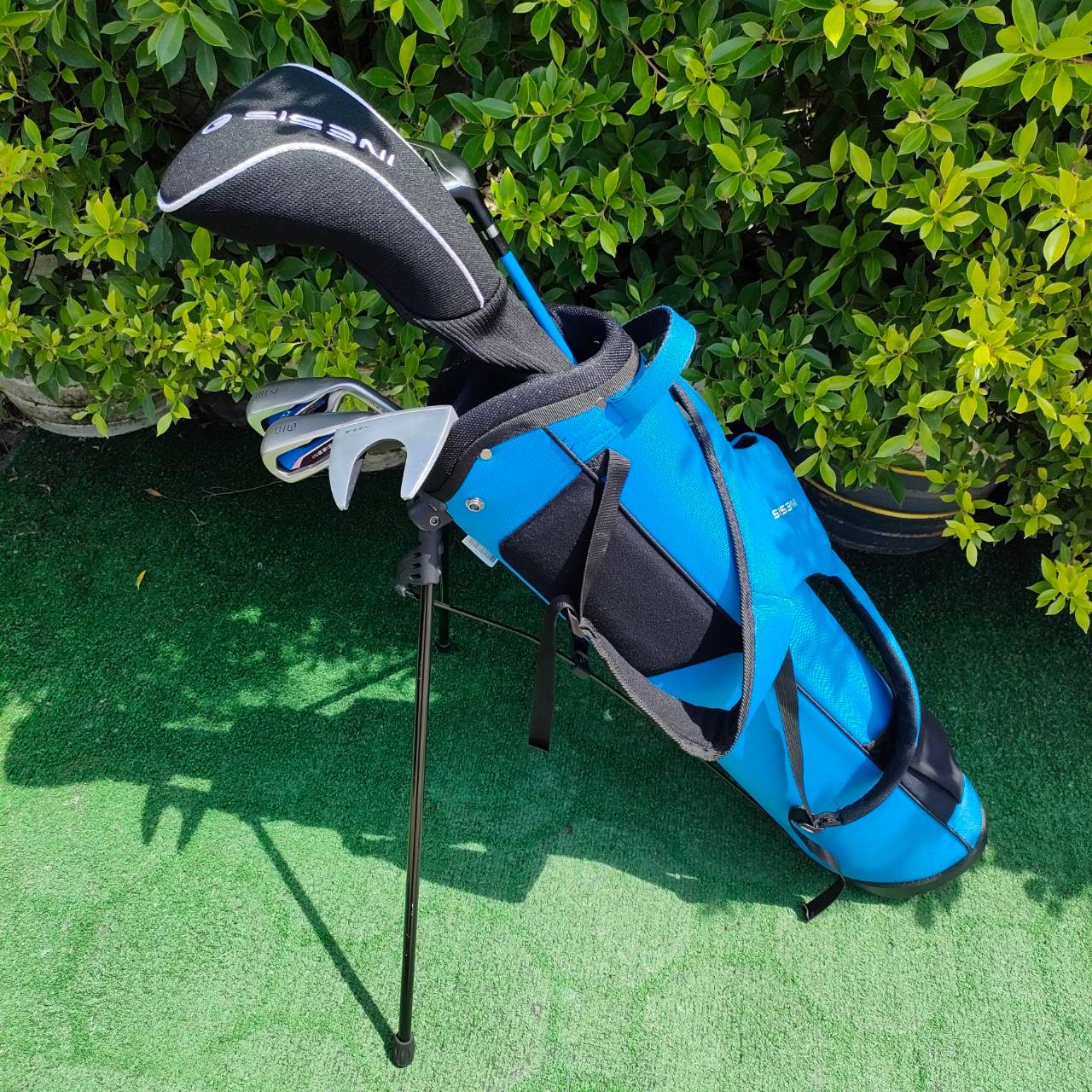 ** ไม้กอล์ฟสำหรับเด็ก ** FULLSET INESIS KID มือสอง ชุดคุณภาพมาตรฐานโลก โดย DECATHLON SPORTS เล่นได้ครบระยะแล้วสำหรับหนู ไม้คุณภาพมาตรฐาน ในราคาถูกพิเศษแน่นอน ไม้กอล์ฟมือสอง ของแท้ BY NakaraLuxurious