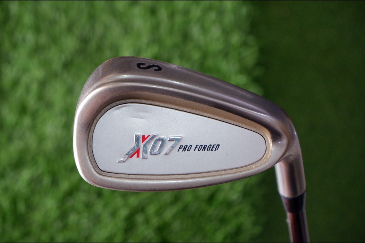 เหล็ก SW T-ZOOM X07 PRO FORGED (หัวทอง)