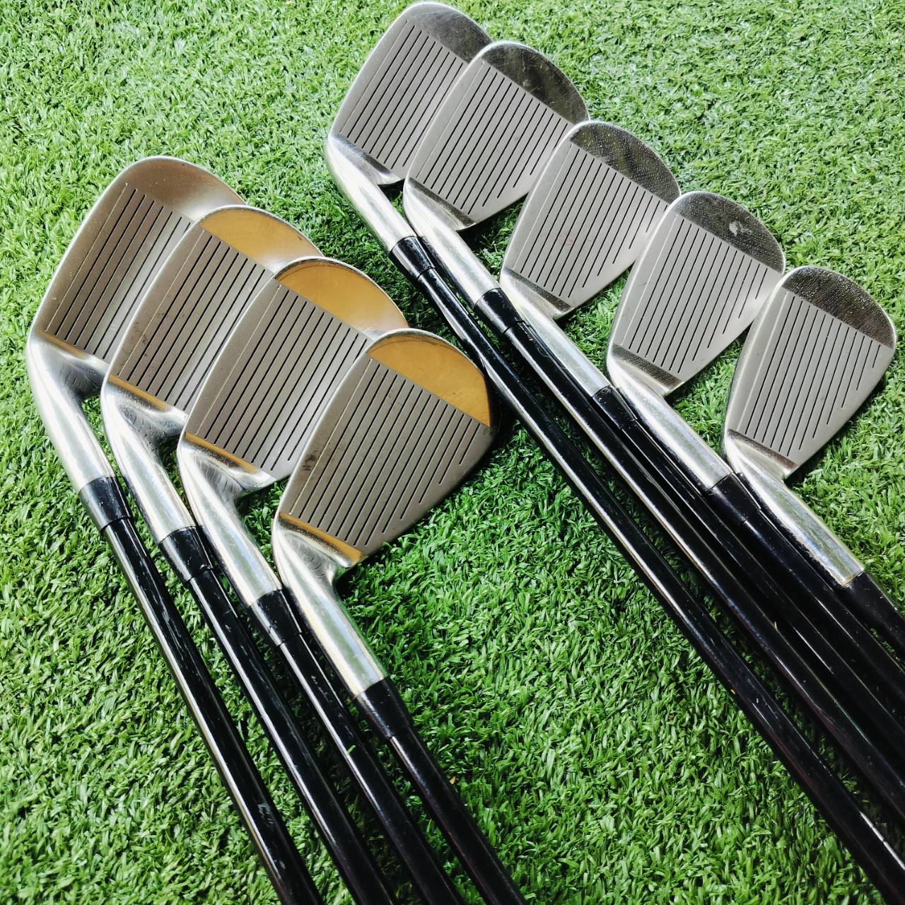 ชุดเหล็ก WILSON X-31 MUSCLE BACK TECNOLOGY ก้าน MEN'S FLEX ของผู้ชาย มีตั้งแต่เหล็ก 3 - 9 PW SW ครบๆ ใบ CAVITY ตีง่ายมาก ไม้กอล์ฟมือสอง ของแท้ By NakaraLuxurious