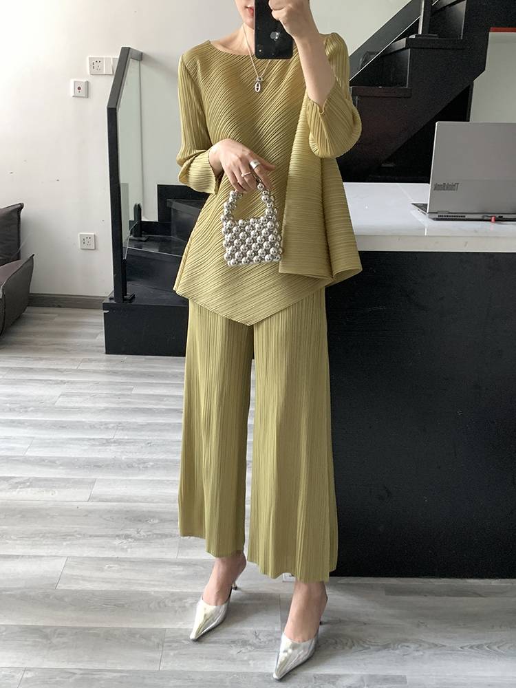 ปรับราคาลง20%!! ยาว 35.5นิ้ว!! 2MUAY รุ่น GJO2122 กางเกงผู้หญิง กางเกงพลีทคุณภาพ 6สี FREE SIZE LOOSE STRAIGHT PLEATED PANTS