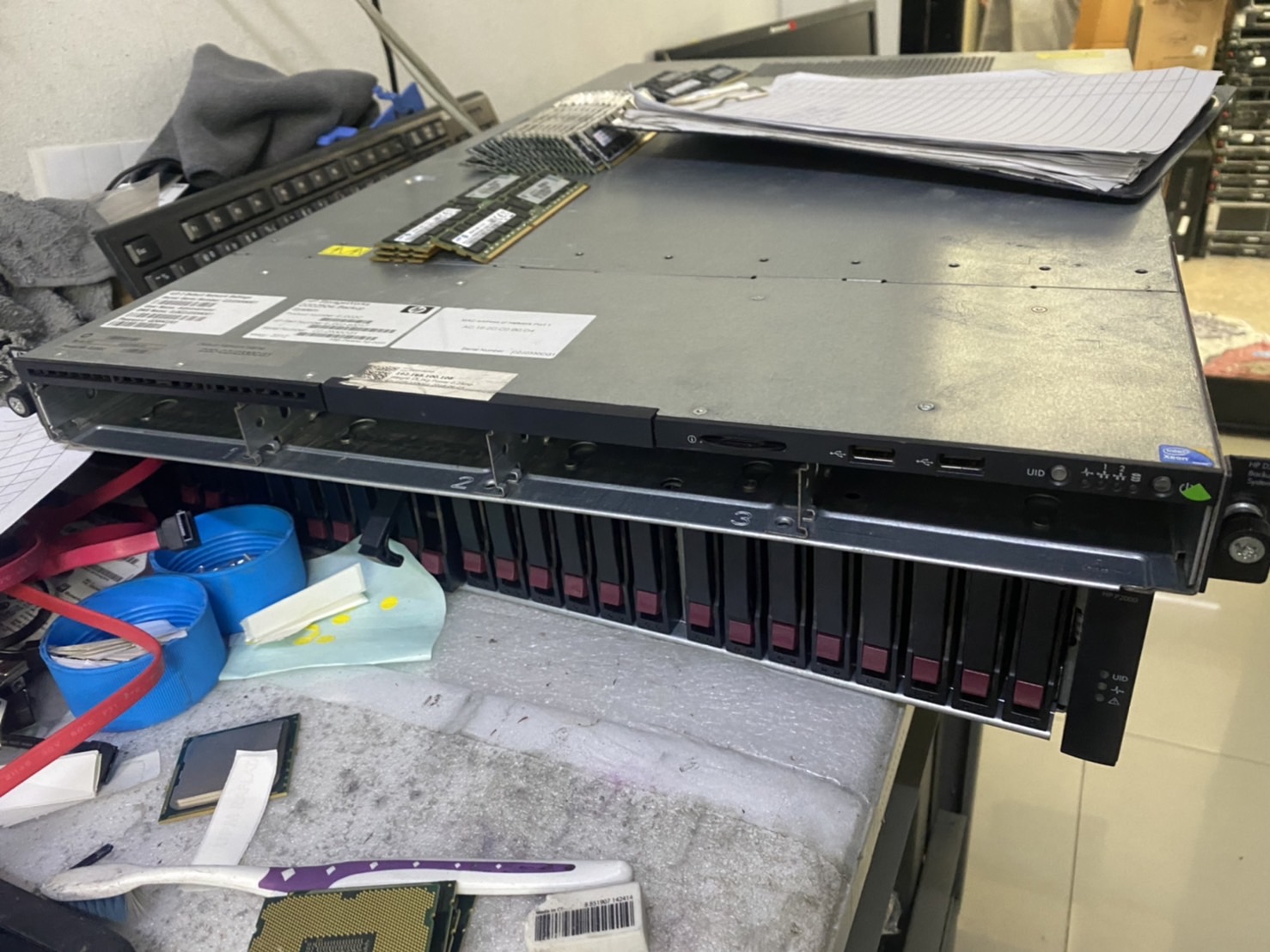 HP StorageWorks D2d2504i
