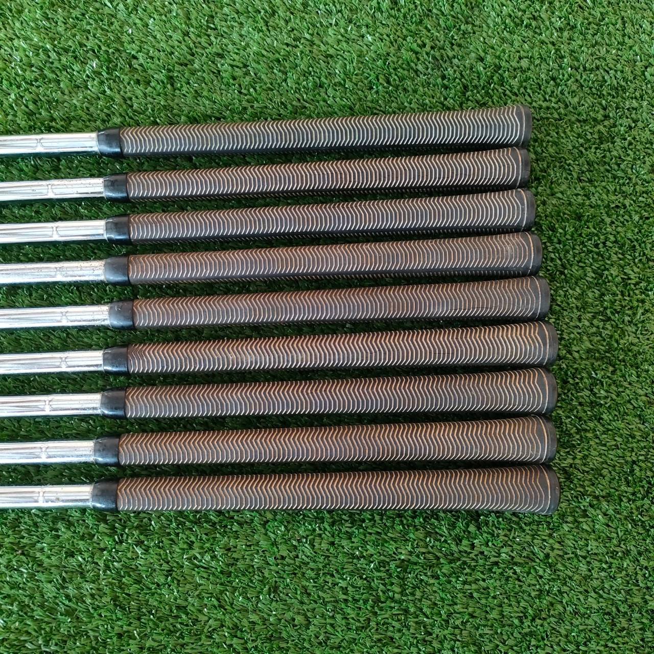 ** ไม้กอล์ฟสำหรับท่านที่ถนัดซ้าย ** ชุดเหล็ก BEN HOGAN PRODUCER BH มีเหล็ก 3-9 เเละ PW SW ก้าน APEX USA FLEX R เหล็กพรีเมี่ยมคลาสสิค วัสดุ FORGED ดั้งเดิม!! ไม้กอล์ฟมือสอง ของแท้ BY NakaraLuxurious