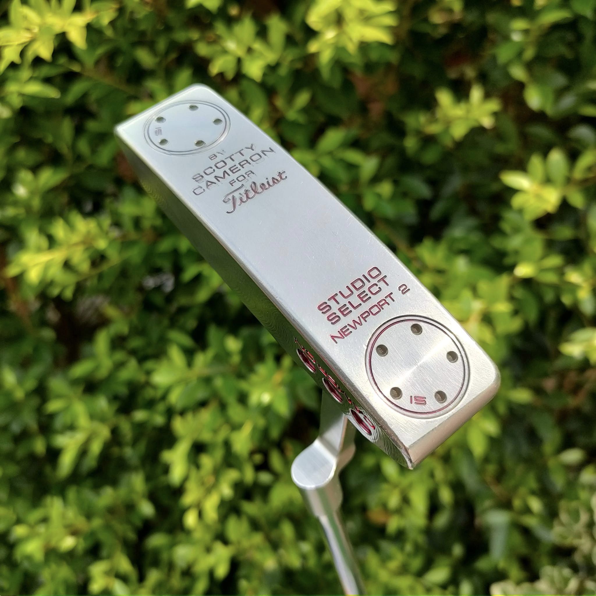 ** ไม้กอล์ฟสำหรับท่านที่ถนัดซ้าย** PUTTER TITLEIST SCOTTY CAMERON STUDIO SELECT NEWPORT2 ความยาว 34 นิ้ว พร้อม COVER หายาก สภาพสวยเดิมๆเลยครับ พัตเตอร์อันดับ 1 ตลอดกาล