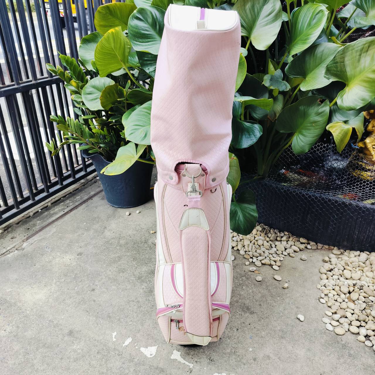 ** ไม้กอล์ฟครบชุดสำหรับผู้หญิง ** FULLSET GOSEN JAPAN GALLISTO PREMIER ชุดพรีเมี่ยมจากญี่ปุ่น *คุณภาพสูงกว่าชุดจีนมาก* มีการออกแบบได้สวยงาม และมีน้ำหนักเบามาก ไม้กอล์ฟพรีเมี่ยมมือสอง ของแท้ By NakaraLuxurious
