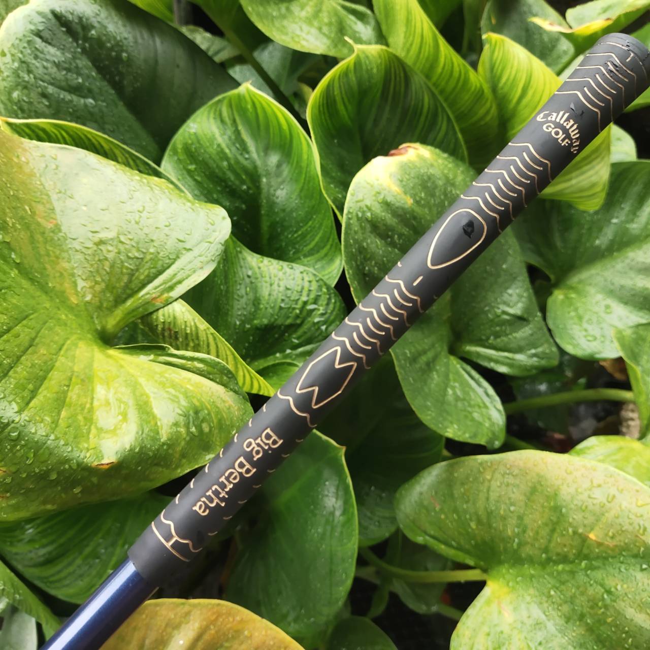 เหล็ก 8 CALLAWAY BIG BERTHA เป็นก้านแบบ JAPANSPEC ตีง่ายมาก วัสดุดีมาก ชดเชยสูงมาก ก้านเสียบแบบทะลุ ตีได้ฟีลลิ่งมาก หาเหล็ก 8 อยู่ พลาดไม่ได้ค่ะ!!!