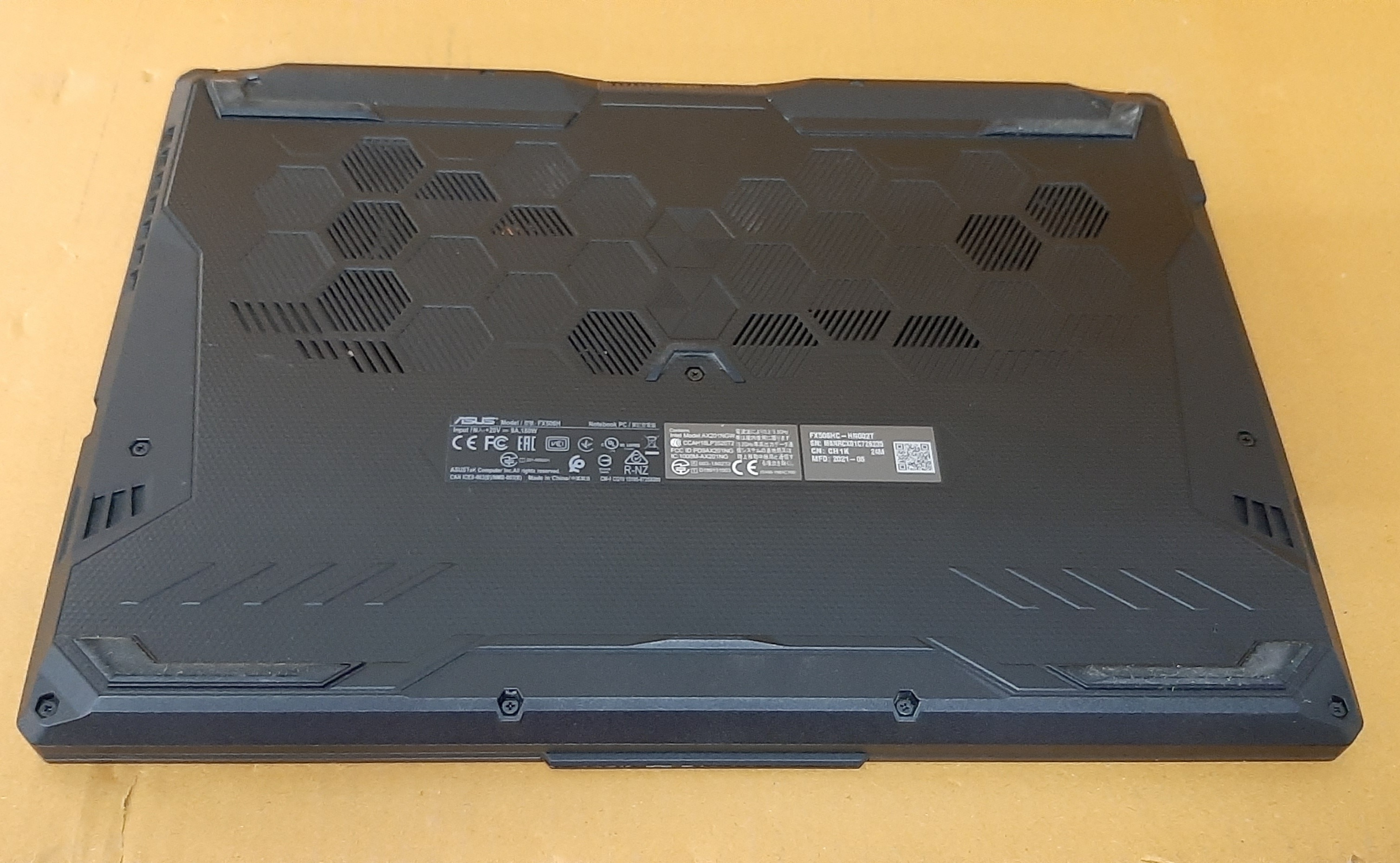 โน๊ตบุ๊คมือสอง Asus FX506H (i5-11400H Ram8GB SSD512GB VGA RTX3050 4GB)+Adapter+Mouse+กระเป๋า สภาพดี ประกันร้าน 1 เดือน