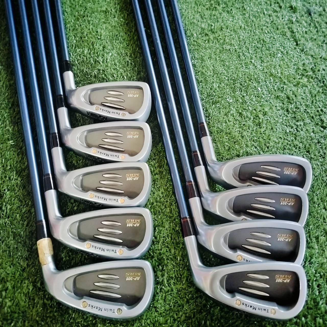 สุดยอดหน้าเด้งพรีเมี่ยมญี่ปุ่น HONMA TWIN MARKS AP-301 MRS ก้าน ACCELERATE FORCE FLEX R มีแผ่นหน้าเด้งสุดพรีเมี่ยมที่หน้าไม้ ไม้กอล์ฟพรีเมี่ยมมือสอง ของแท้ By NakaraLuxurious