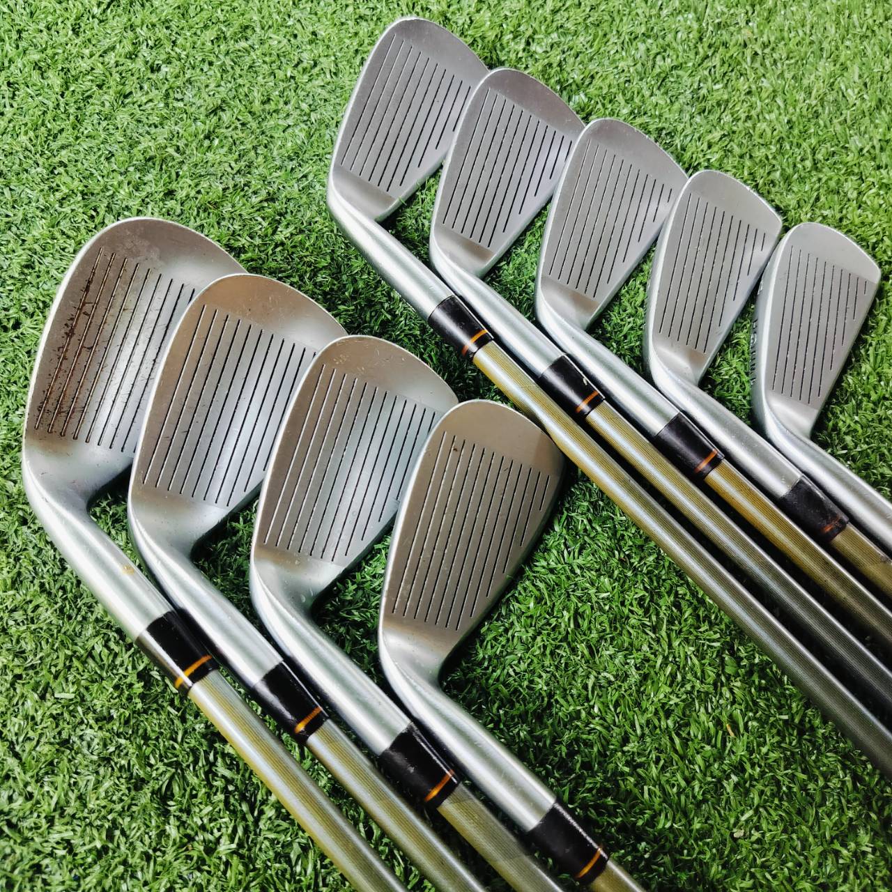 🏌️ ชุดเหล็ก HONMA LB-606 CAVITY BACK มีเหล็ก 3 - 10 เเละ SW ครบชุดเลยค่ะ ก้าน SUPER LIGHT CARBON ** 2 ดาว!!! วัสดุพรีเมี่ยม FORGED จาก JAPAN SAKATA ก้านไทเทเนี่ยม เบามาก ควบคุมดีมาก นุ่มมาก ไม้กอล์ฟพรีเมี่ยมมือสอง ของแท้ By NakaraLuxurious
