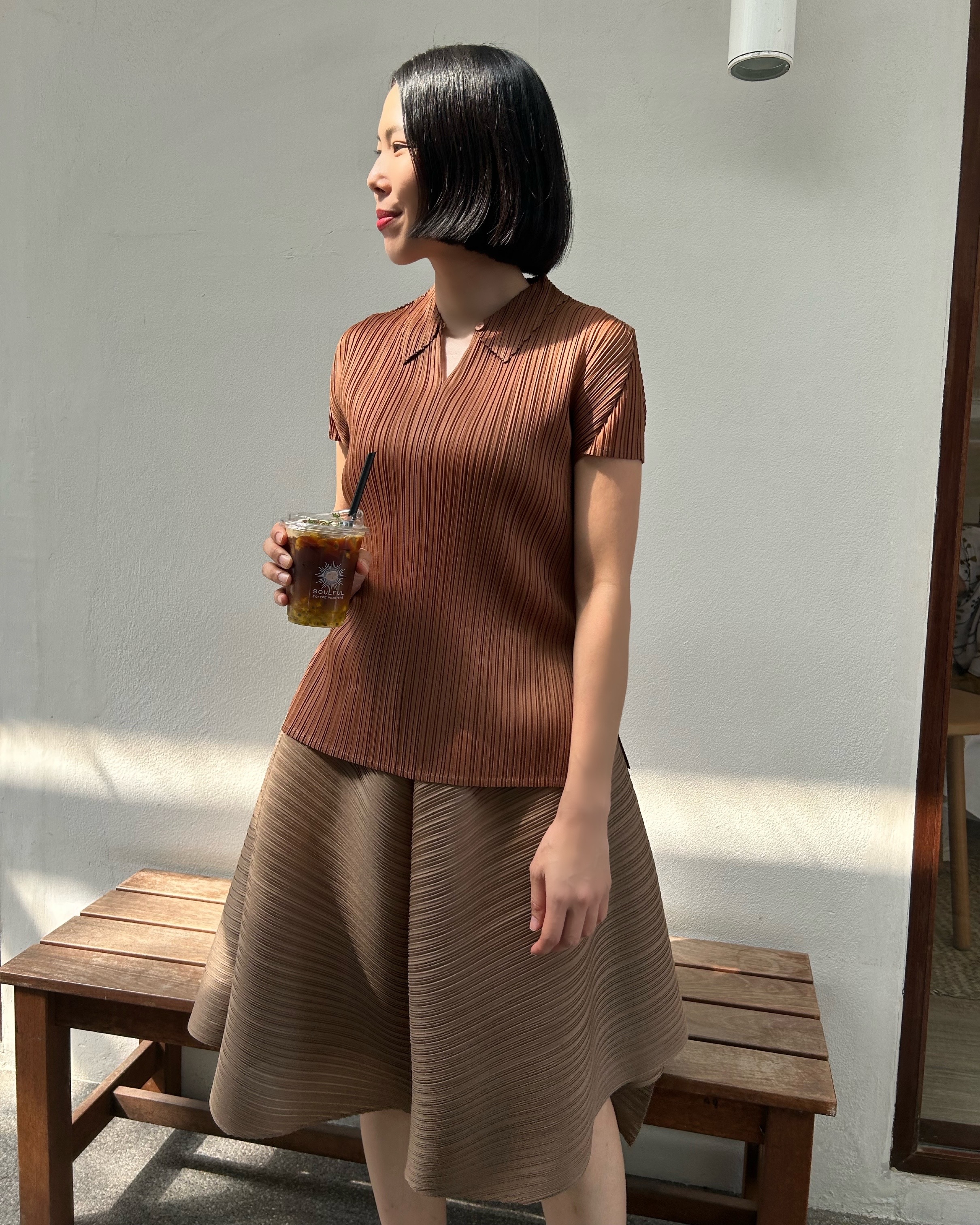 2MUAY รุ่น GJO11533 เสื้ออัดพลีท PLEATED MOCK COLLAR TOP 10 สี FREE SIZE