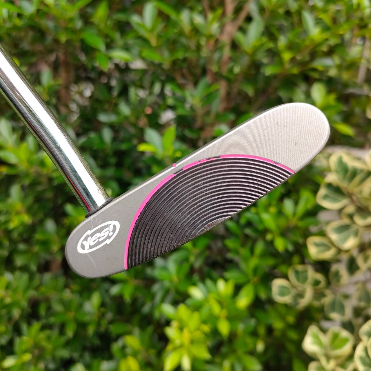 * ไม้กอล์ฟมือซ้าย * PUTTER YES! C-GROOVE รุ่น Marilyn ความยาว 33 นิ้ว พัตเตอร์รุ่นดัง ที่สุดแห่งความเกาะไลน์